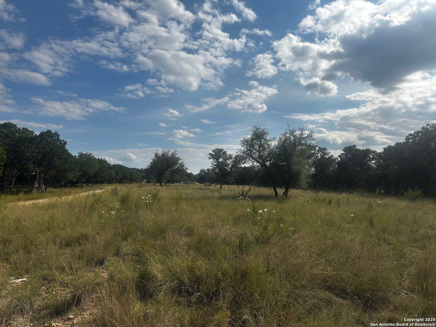 1.91 acres in Bandera County - photo 7