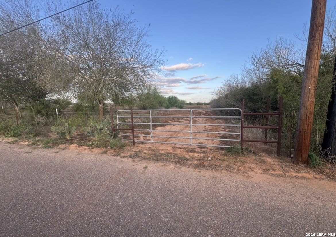 5.94 acres in Jim Hogg County - photo 7