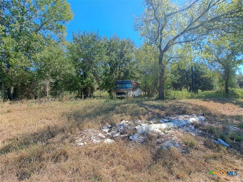 0.4 acres in Milam County - photo 3