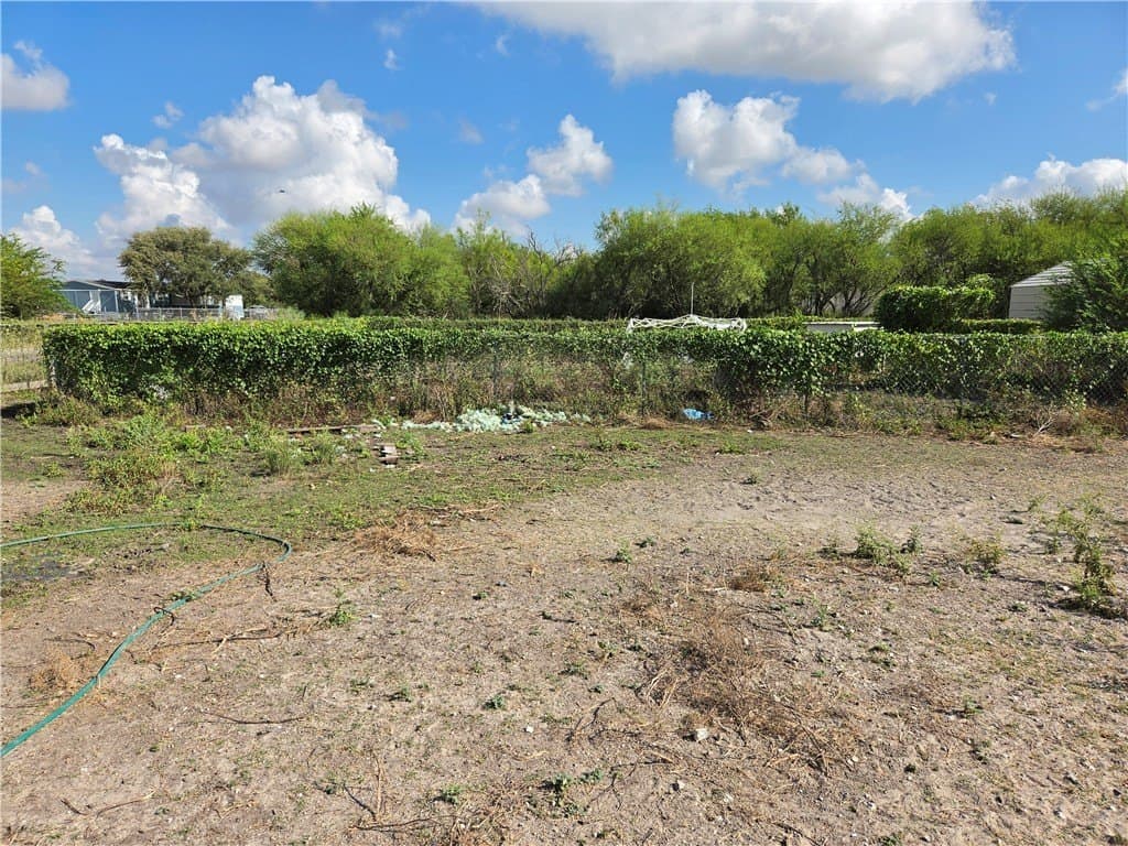 2.69 acres in San Patricio County - photo 25