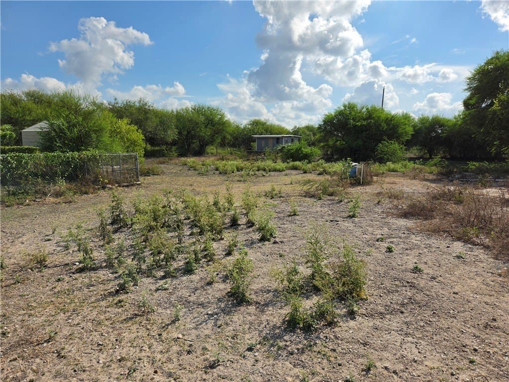2.69 acres in San Patricio County - photo 24