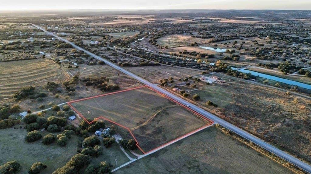 10.35 acres in Gillespie County gallery image 2