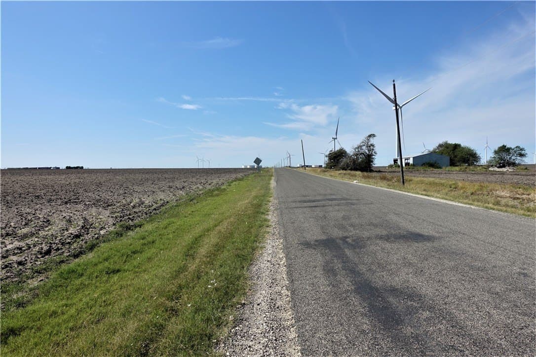 80 acres in San Patricio County gallery image 2