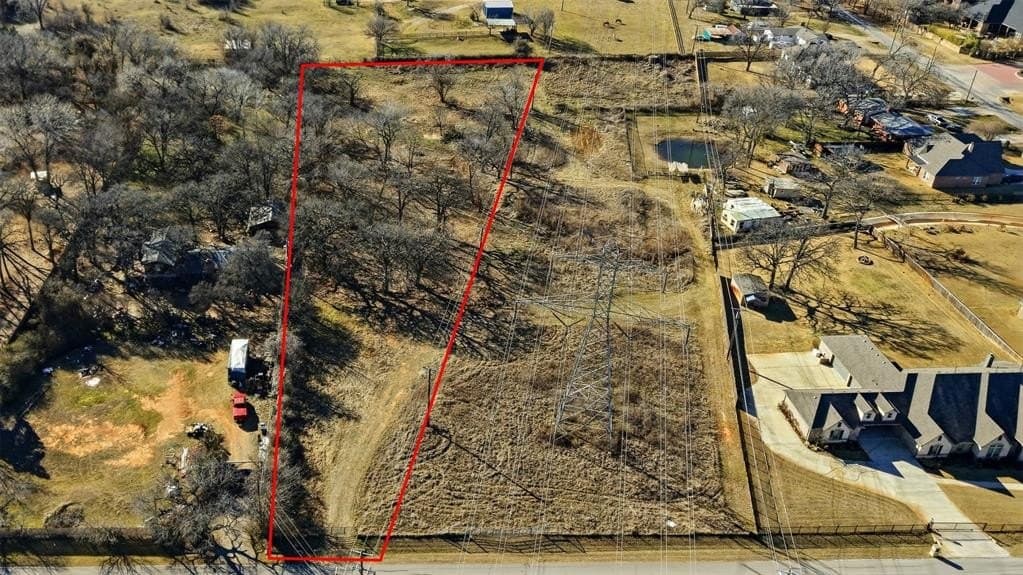 1.97 acres in Tarrant County gallery image 2