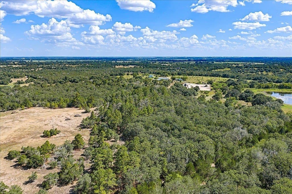 14.69 acres in Fayette County - photo 9
