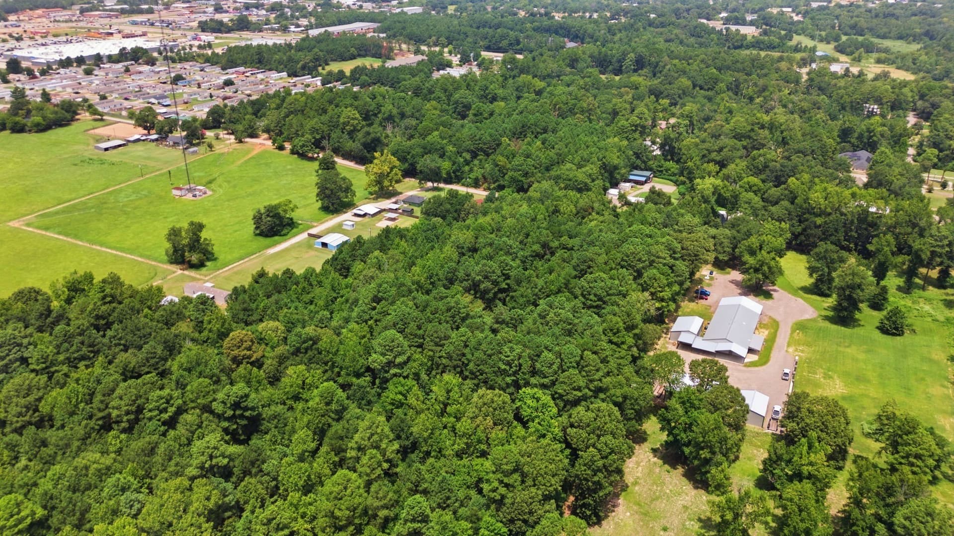4 acres in Smith County gallery image 4