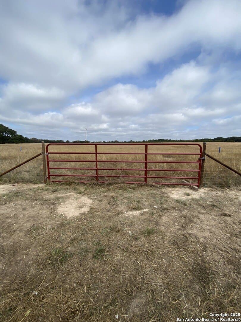 27 acres in Bandera County