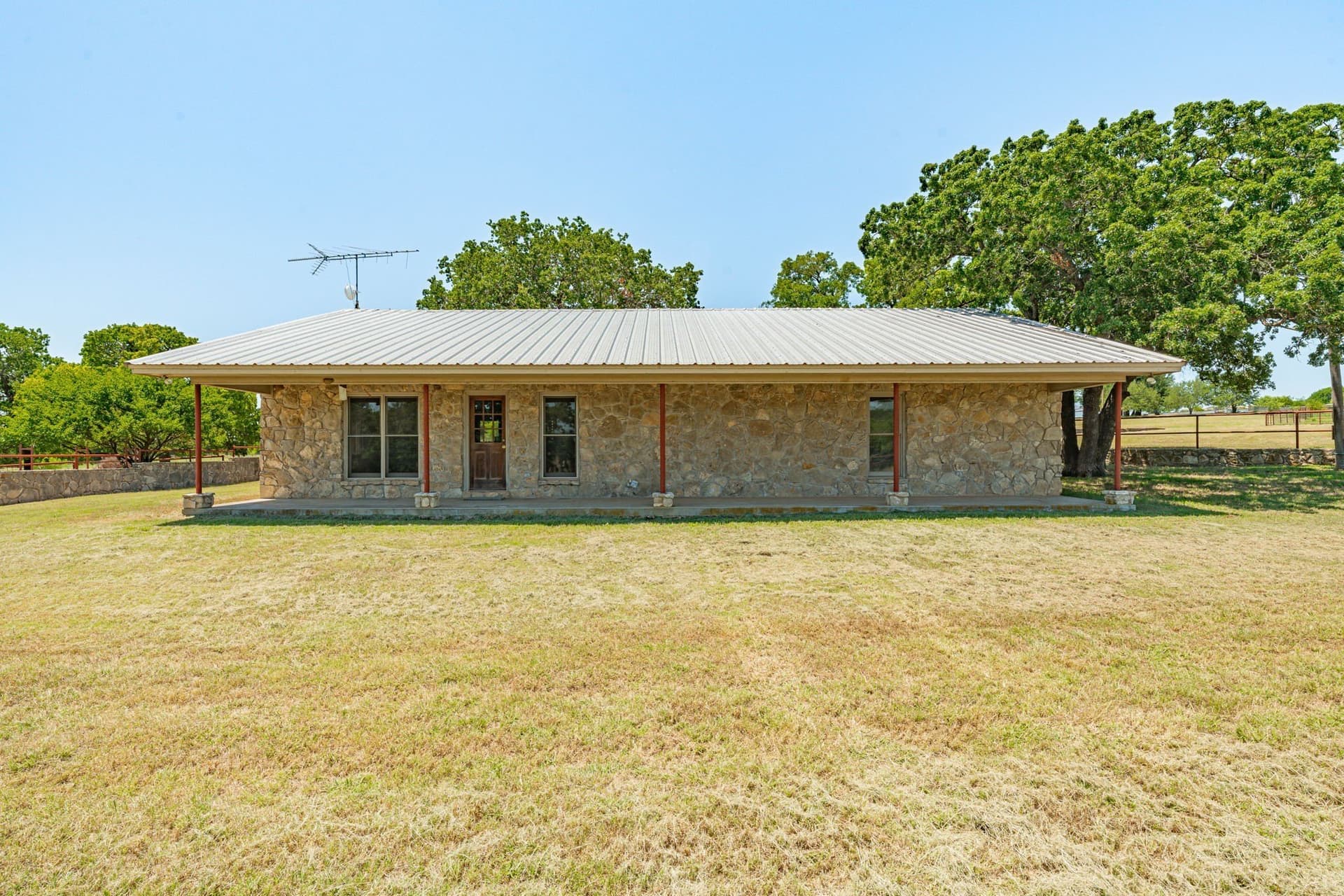 76.8 acres in Erath County gallery image 3