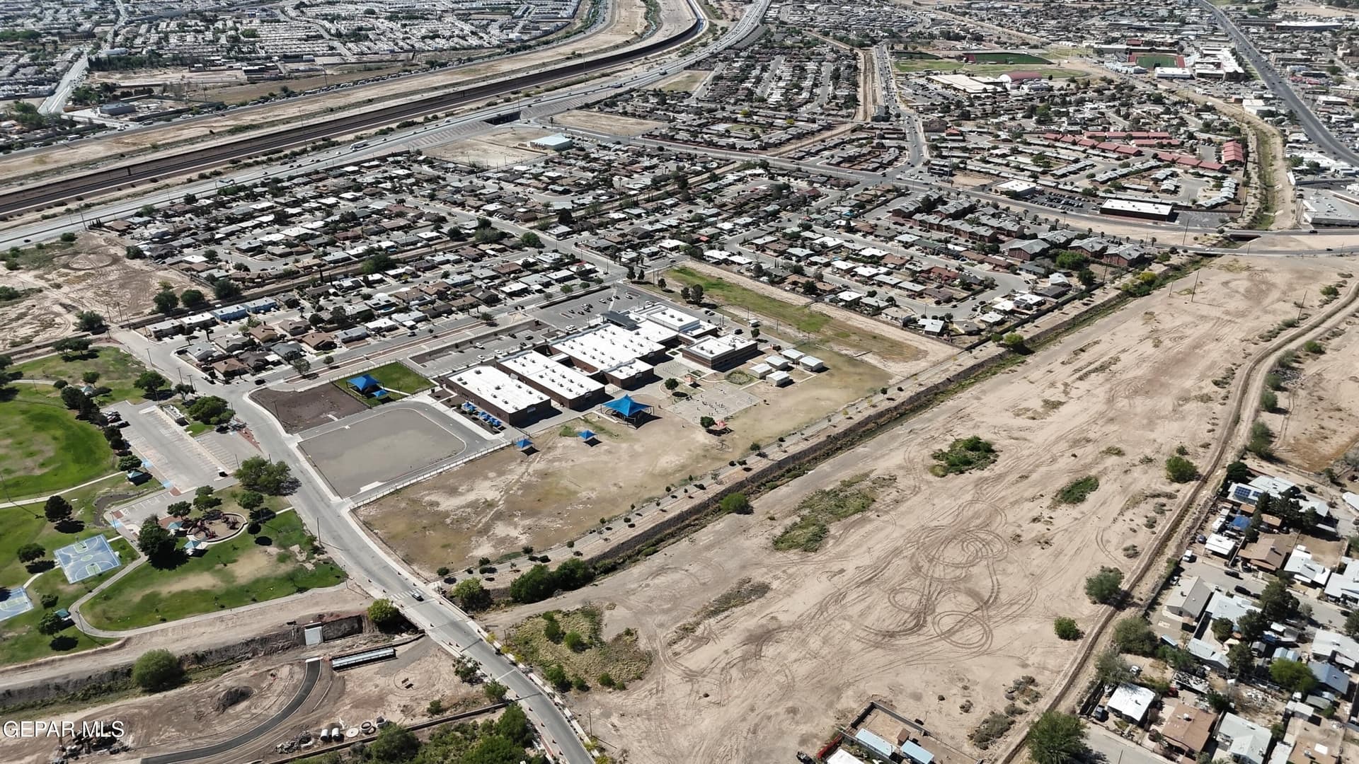 2.27 acres in El Paso County gallery image 4