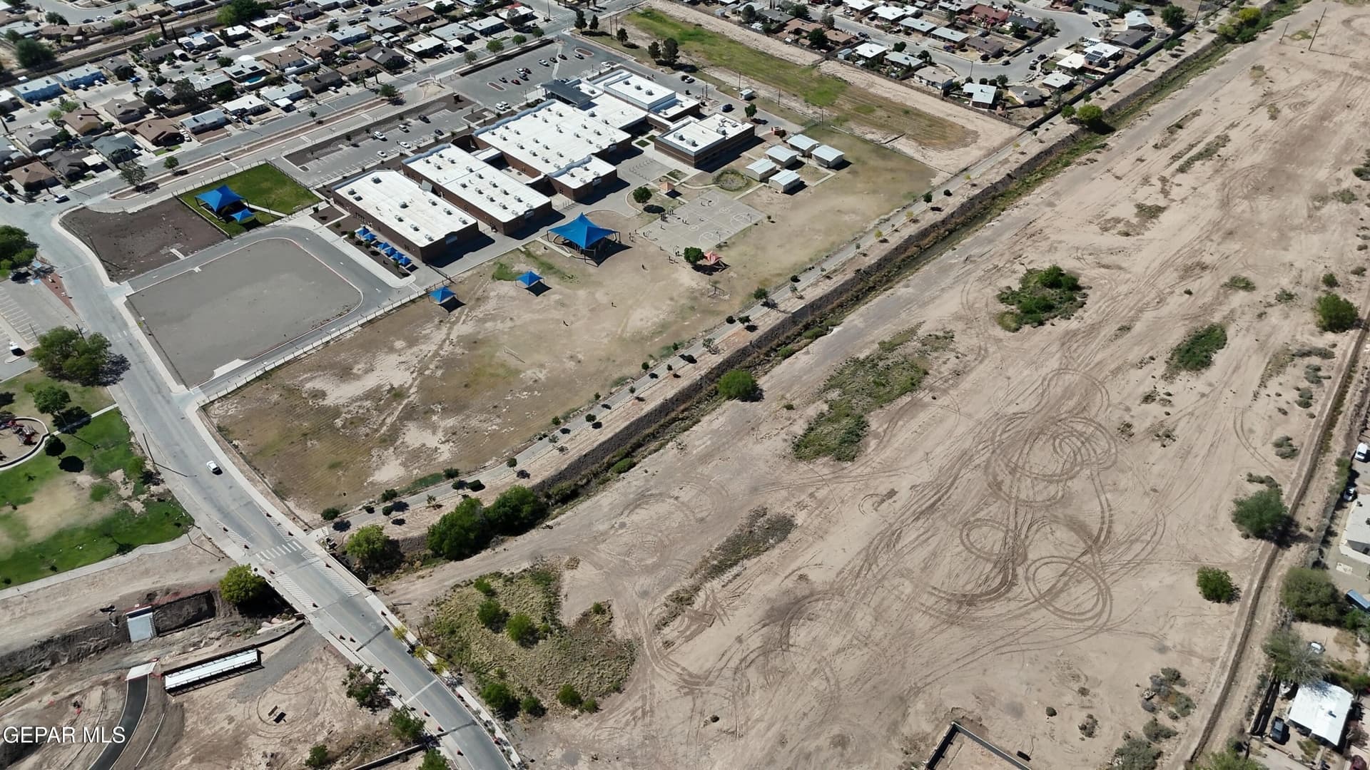 2.27 acres in El Paso County