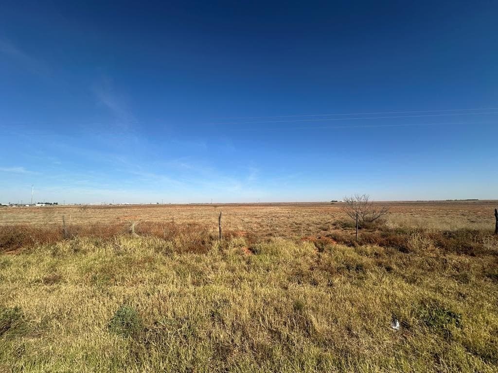 3.27 acres in Gaines County