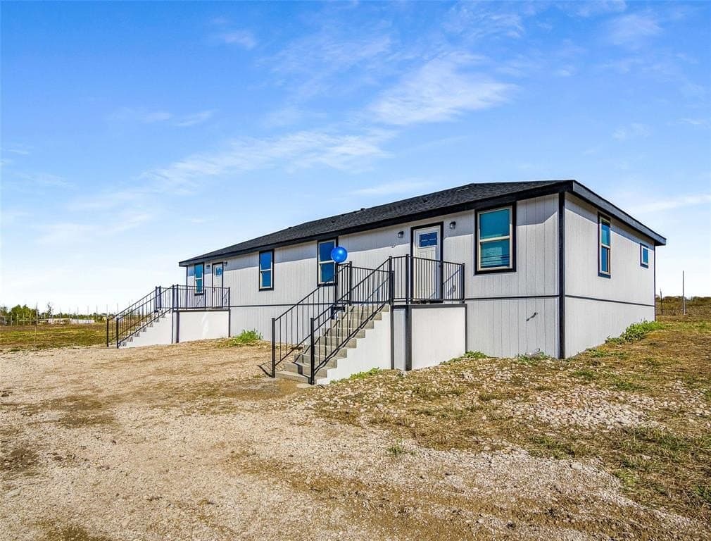 10.04 acres in Ellis County featured view