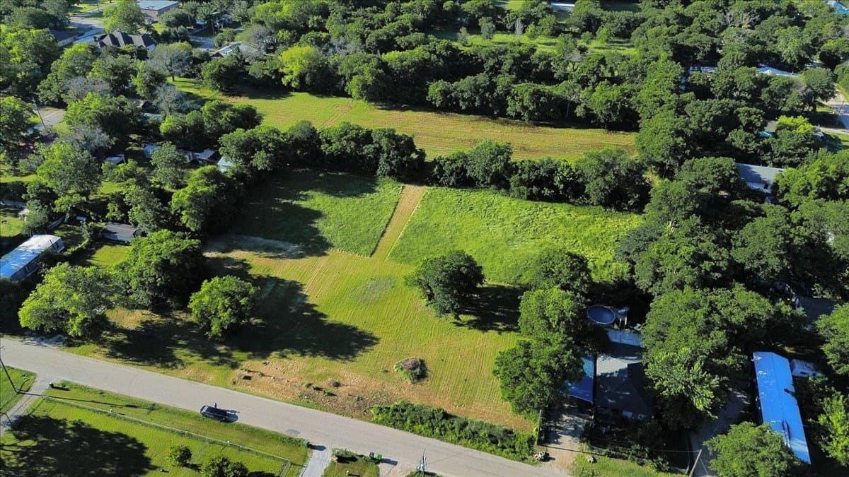 1 acres in Wise County - photo 25