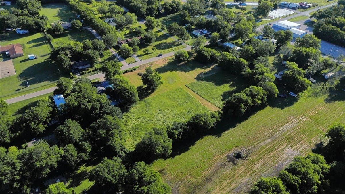 1 acres in Wise County - photo 32