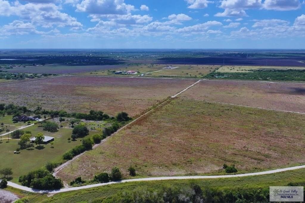 10.53 acres in CAMERON County gallery image 3