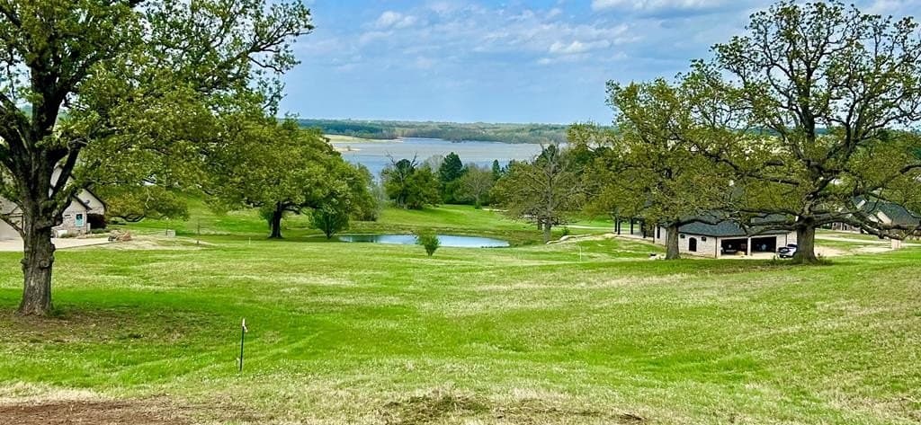 1 acres in Henderson County