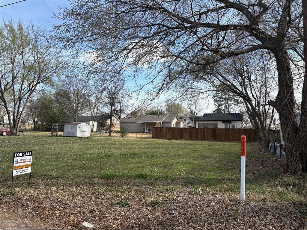0.13 acres in Wood County