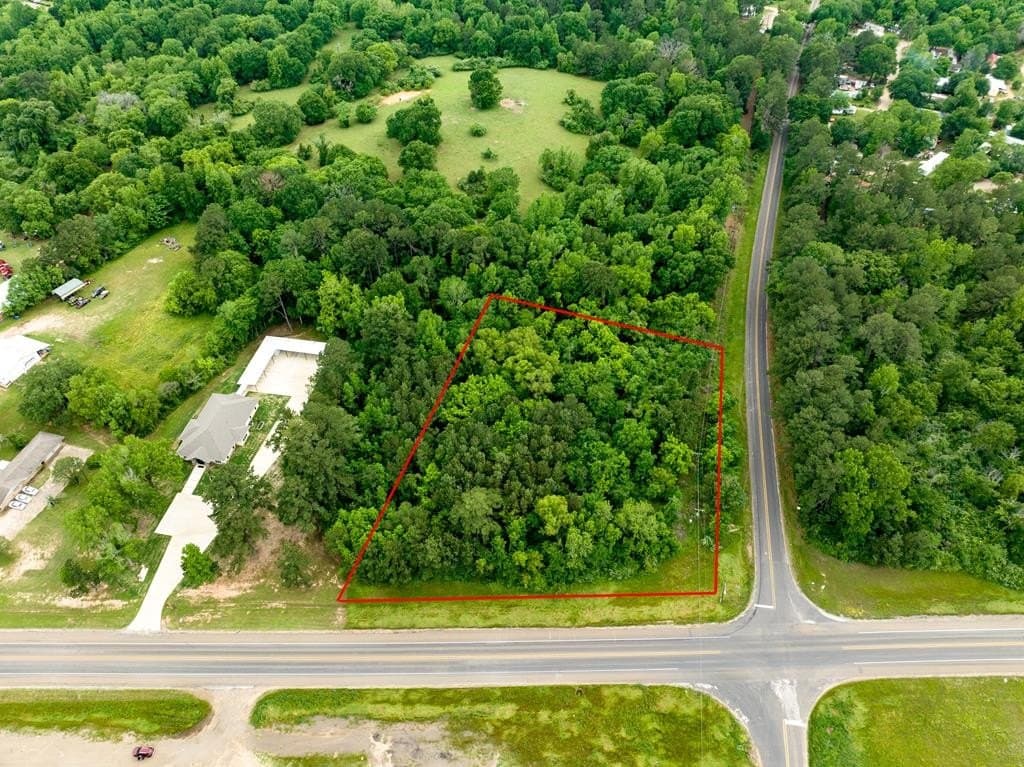 2.74 acres in HOUSTON County