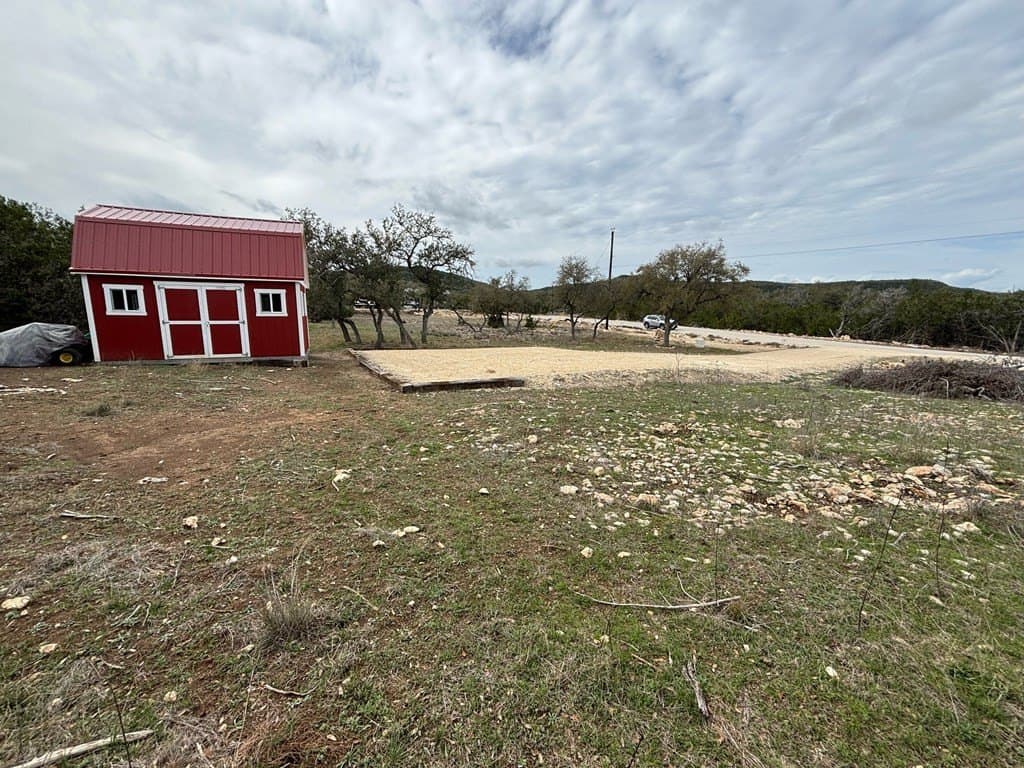 0.42 acres in Bandera County - photo 6
