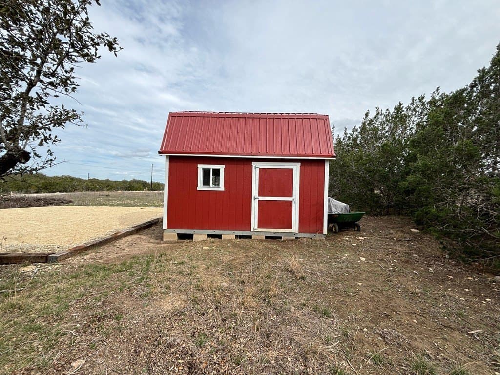0.42 acres in Bandera County - photo 7