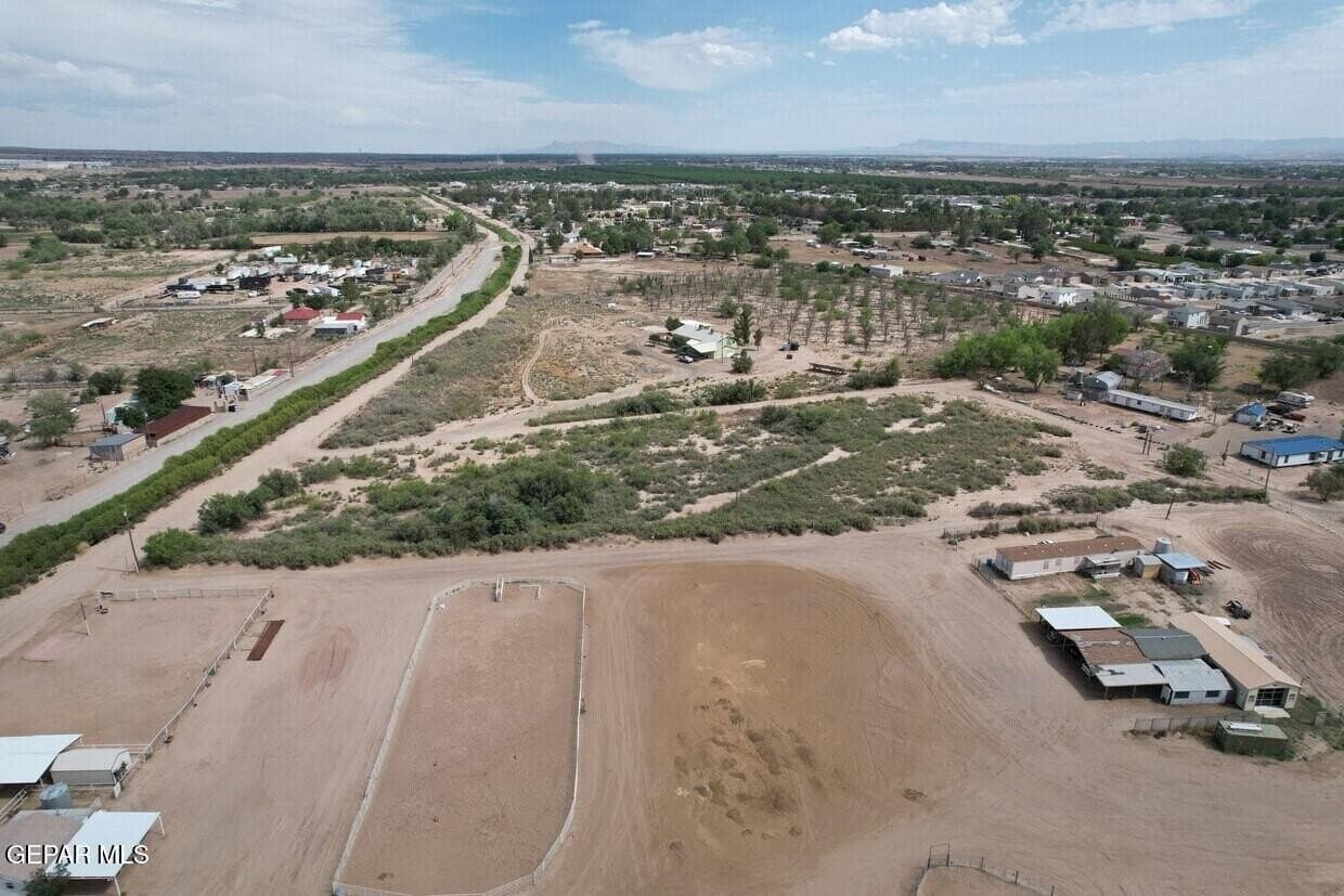 4.1 acres in El Paso County gallery image 2