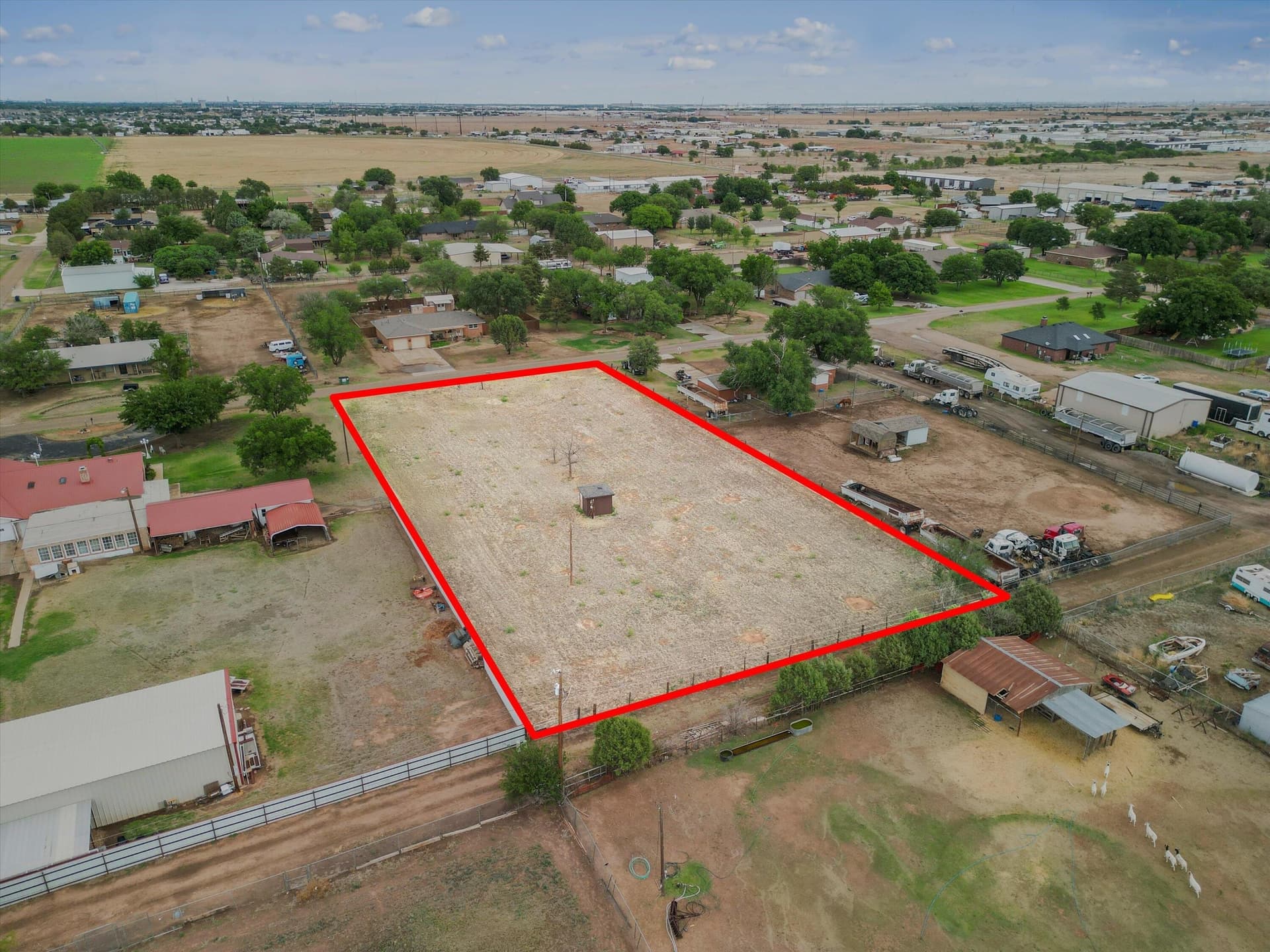 1.05 acres in Lubbock County gallery image 3