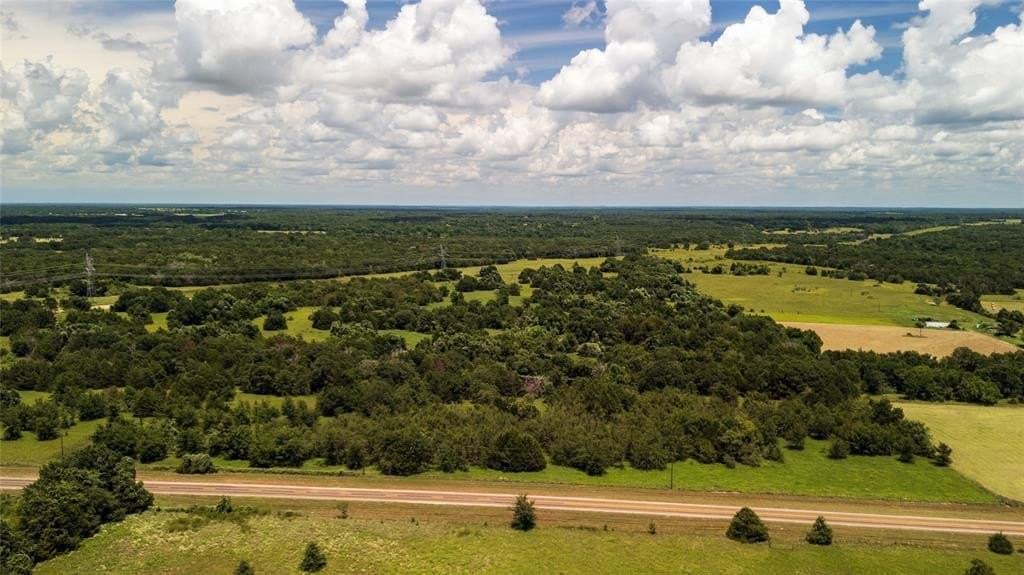 10 acres in Freestone County featured view