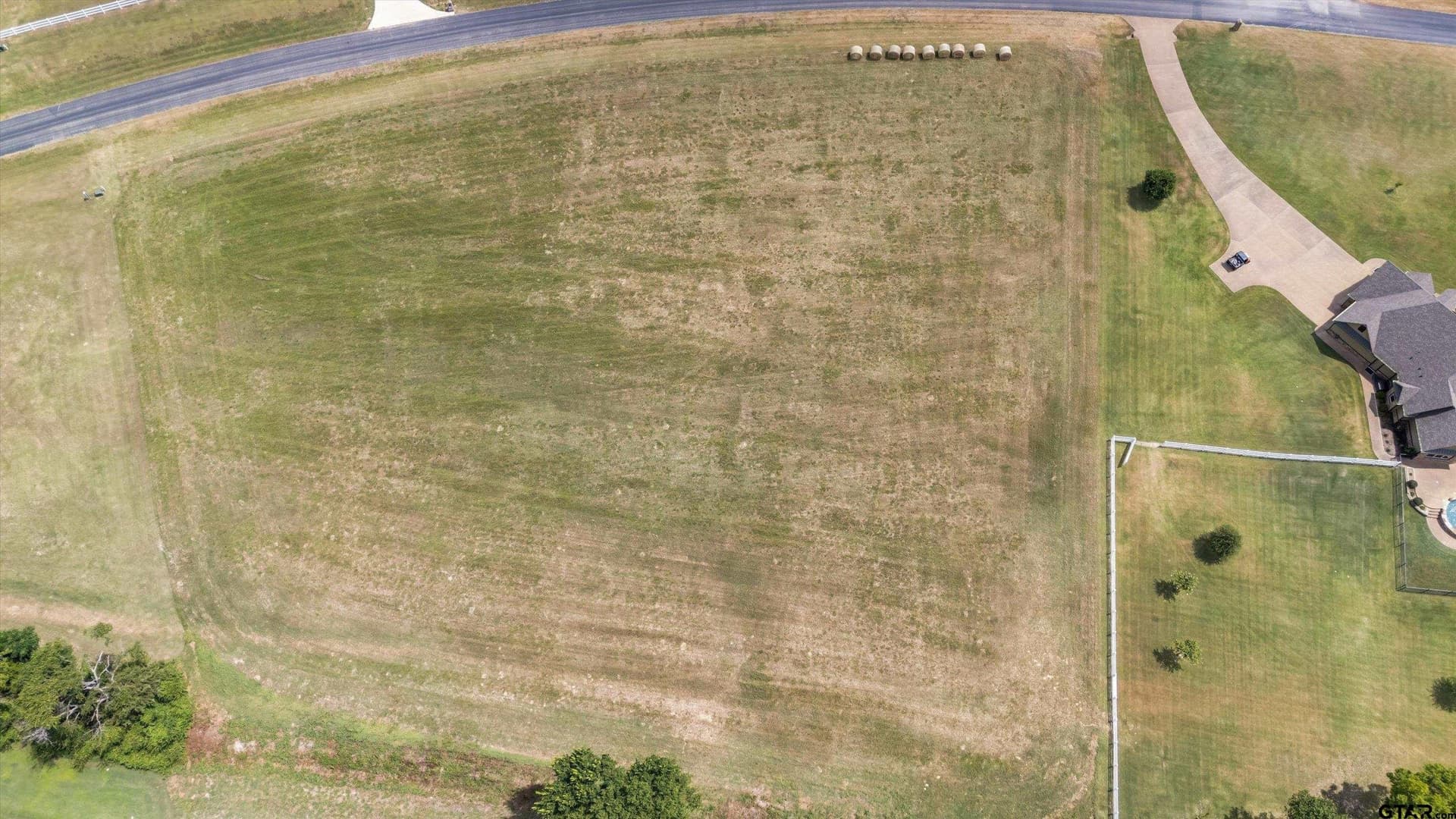 5 acres in Smith County
