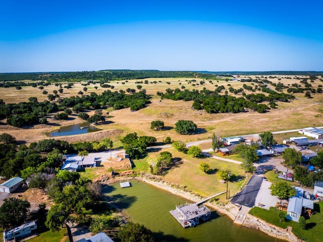 0.28 acres in Stephens County - photo 3