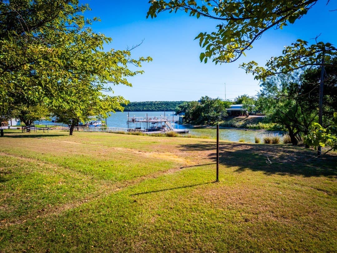 0.28 acres in Stephens County - photo 2