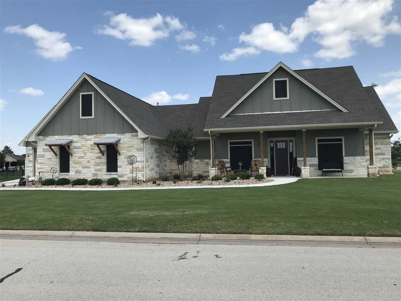 0.6 acres in Burnet County featured view
