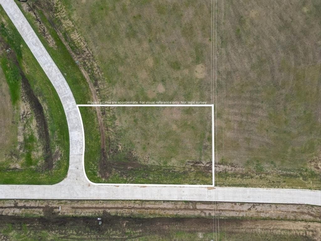 1.02 acres in Ellis County gallery image 4