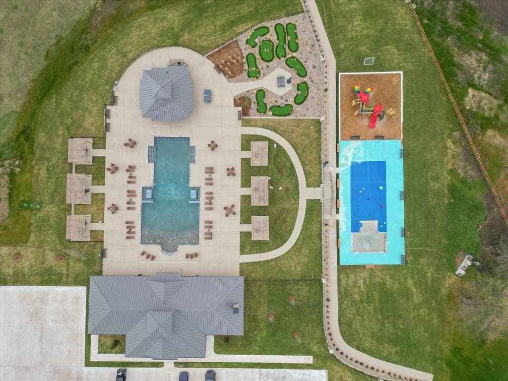 1.02 acres in Ellis County