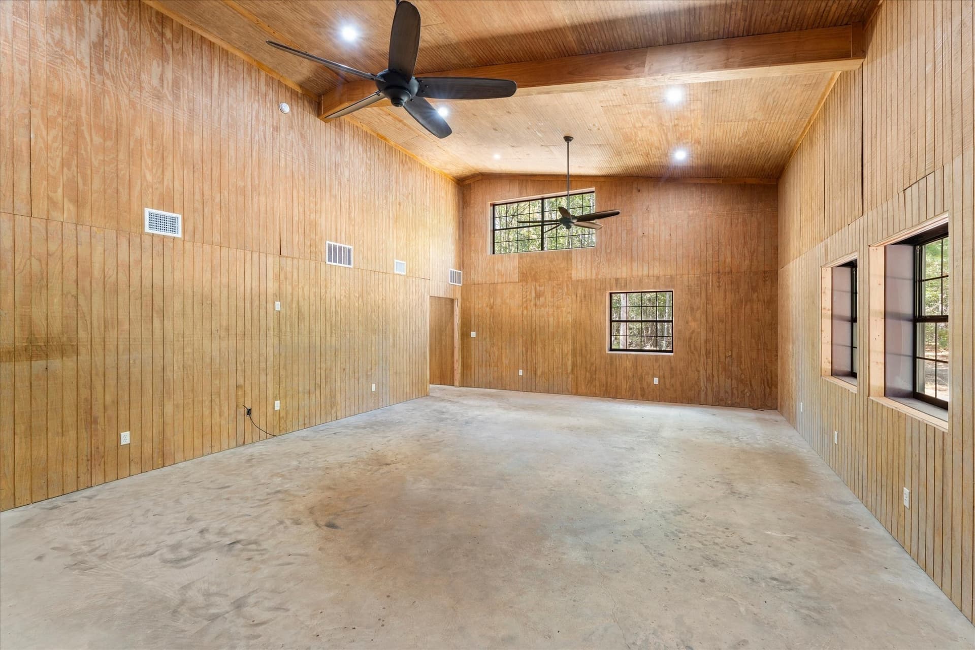 144.04 acres in Morris County - photo 11