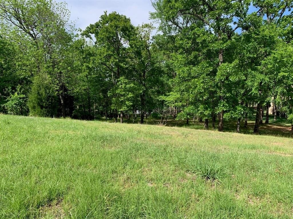 1.03 acres in Henderson County