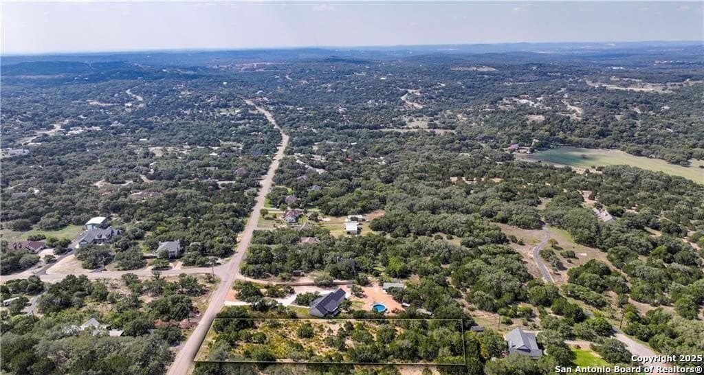1.37 acres in Comal County gallery image 2