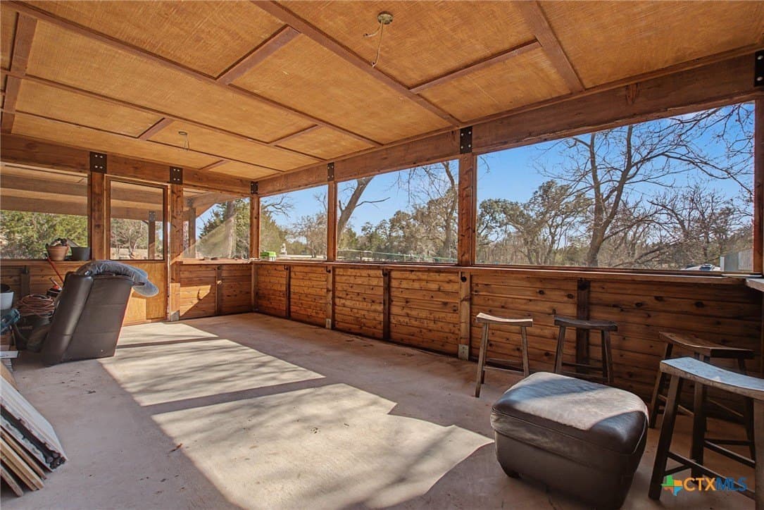 20.88 acres in Lampasas County gallery image 2