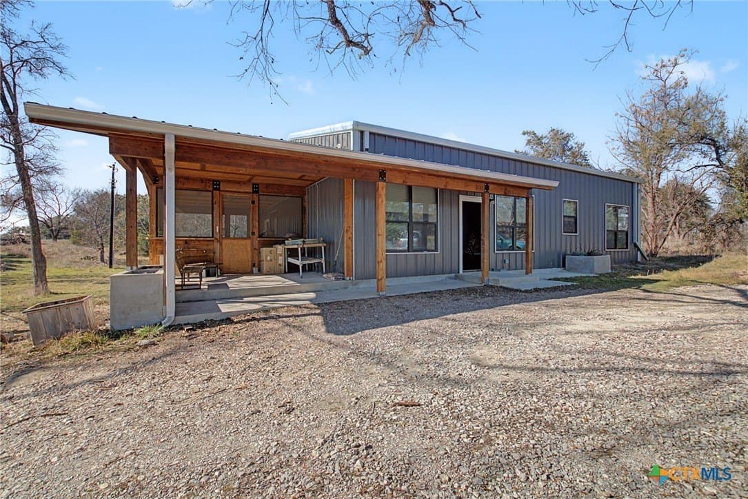 20.88 acres in Lampasas County
