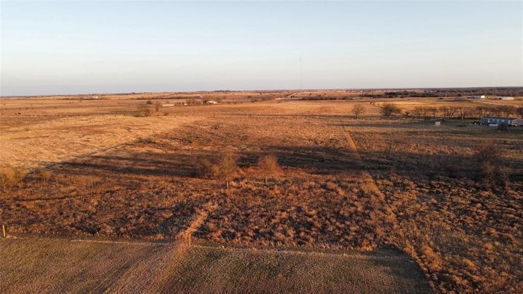 5.29 acres in Montague County gallery image 4