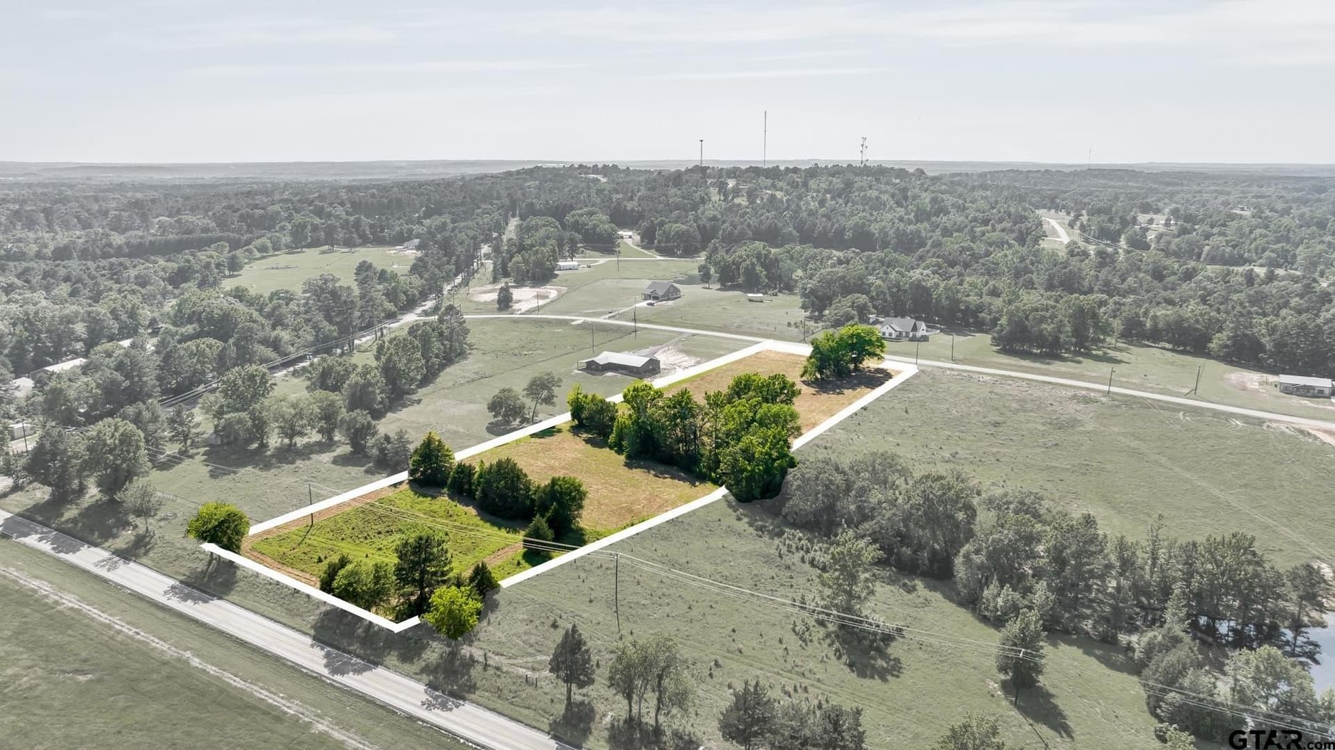 4 acres in Smith County