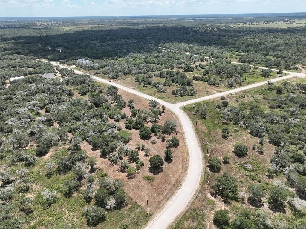 5 acres in Colorado County - photo 2