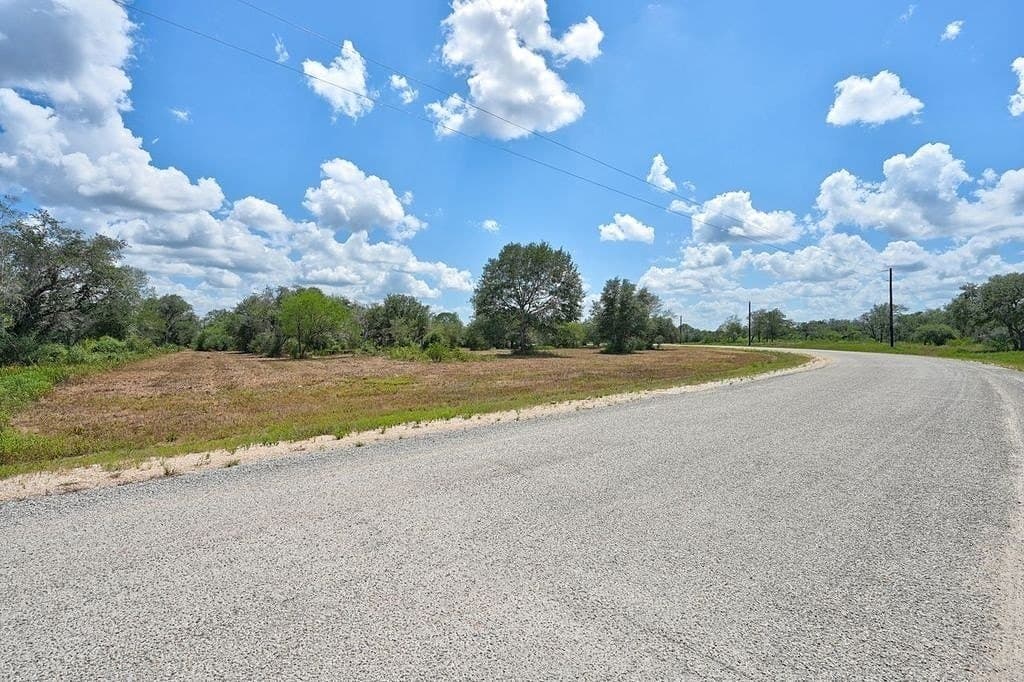 5 acres in Colorado County - photo 20