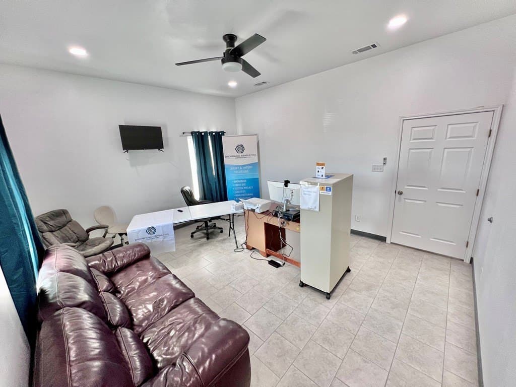 187,308 acres in Maverick County gallery image 3