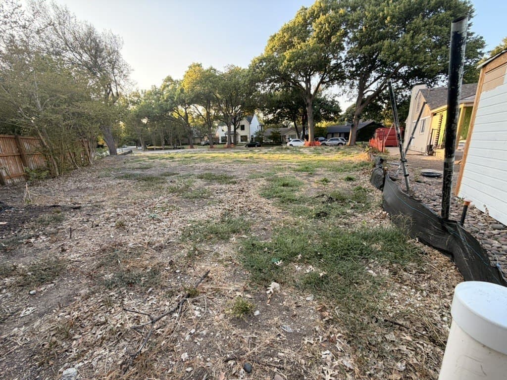 0.32 acres in Dallas County - photo 3