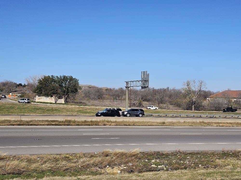 5.9 acres in Tarrant County gallery image 2