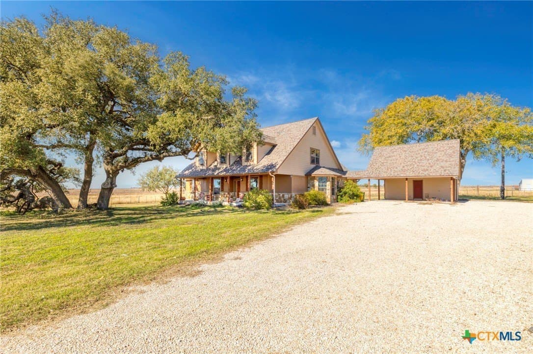 11.3 acres in Guadalupe County gallery image 4