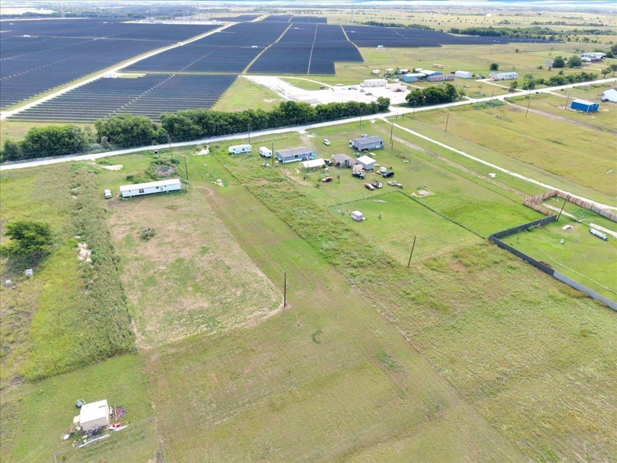 4 acres in Hill County - photo 3