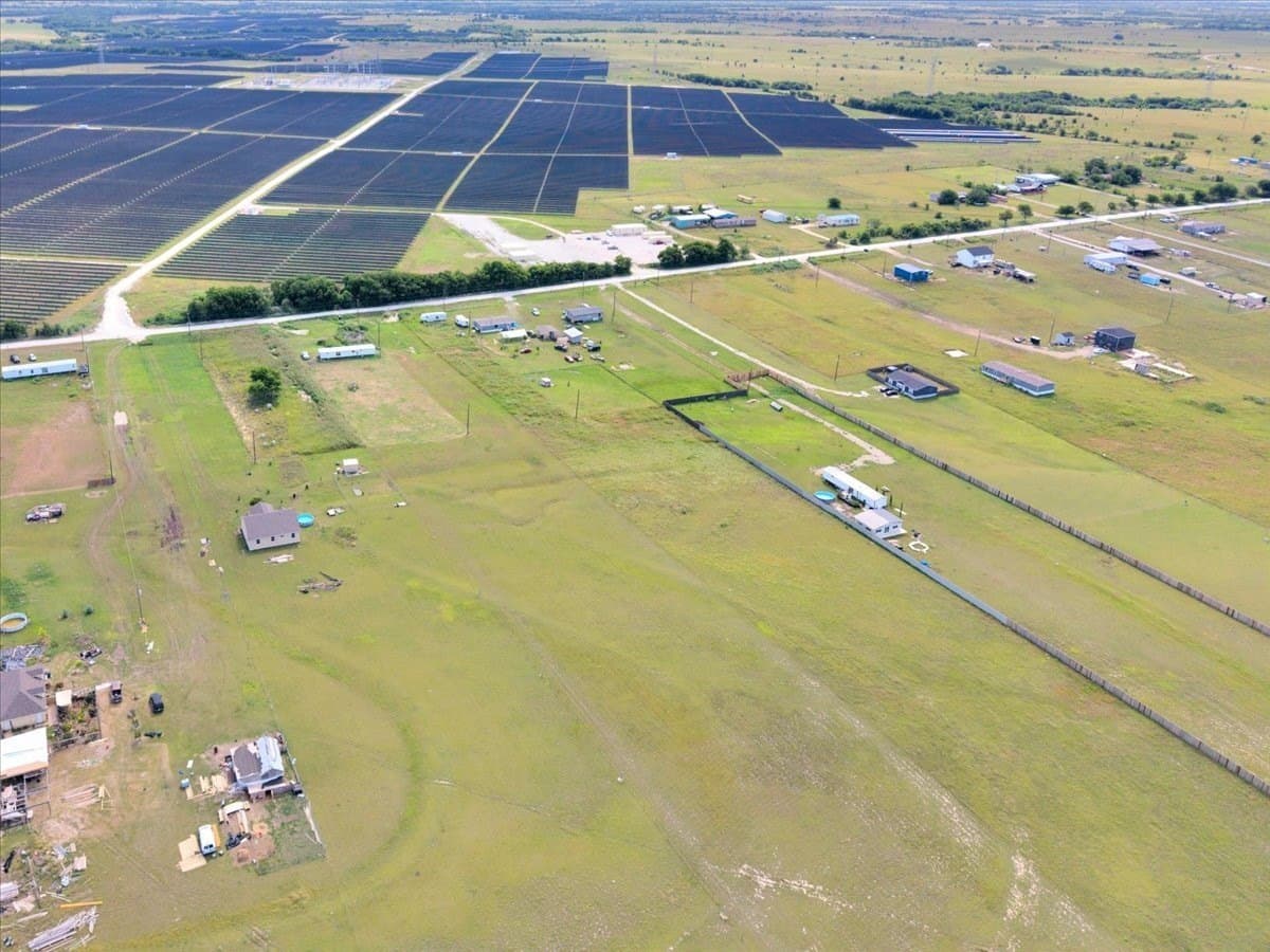 4 acres in Hill County - photo 2