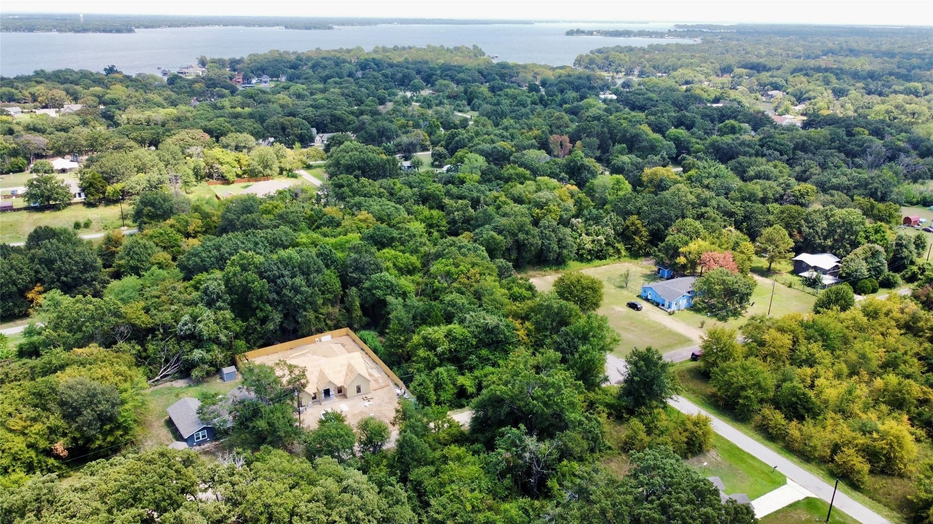 0.2 acres in Henderson County gallery image 3