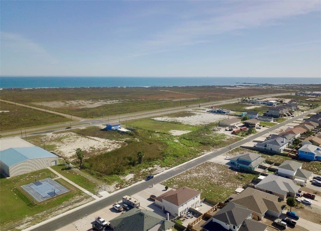 0.32 acres in Nueces County - photo 9